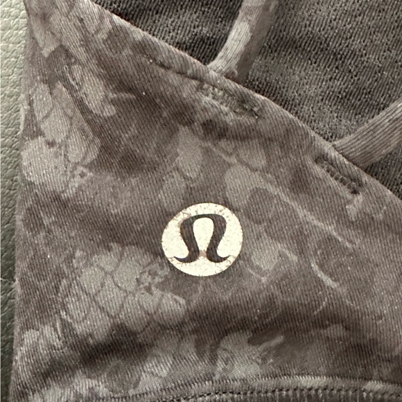 Free to be wild size 8 lululemon bra - Picture 3 of 3